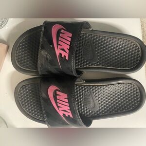 Nike slides